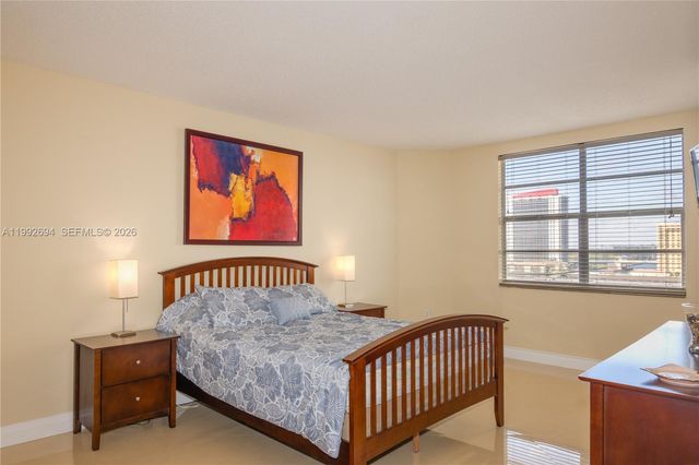 1965 S Ocean Dr 9F, Hallandale Beach, FL 33009