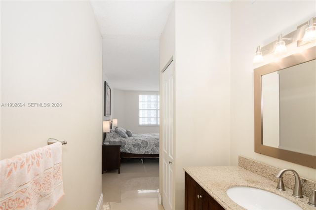 1965 S Ocean Dr 9F, Hallandale Beach, FL 33009