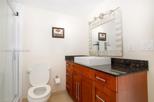 1965 S Ocean Dr 9F, Hallandale Beach, FL 33009