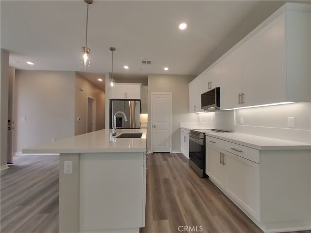 1735 Lorraine Drive 2, Corona, CA 92882