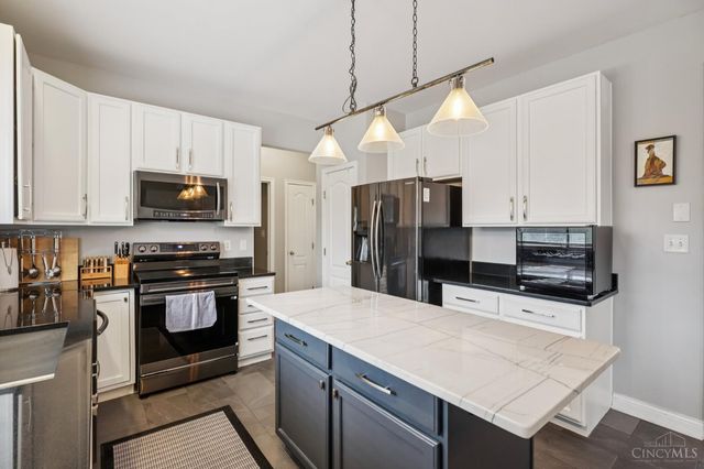 2520 Hingham Lane, Centerville, OH 45459