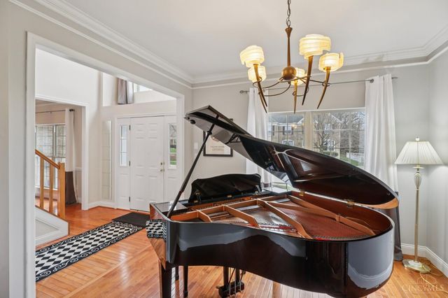 2520 Hingham Lane, Centerville, OH 45459