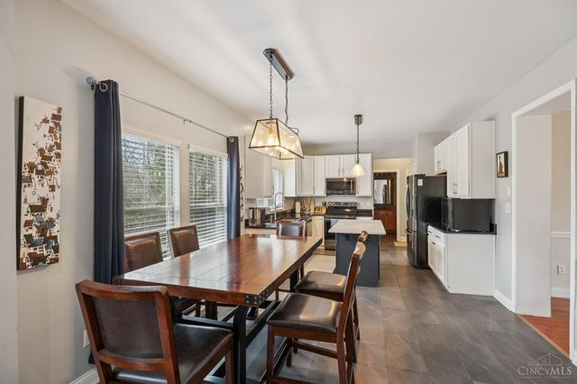 2520 Hingham Lane, Centerville, OH 45459