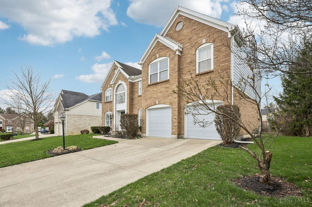 2520 Hingham Lane, Centerville, OH 45459