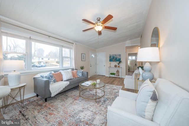 3999 RIVIERA RD, Upper Chichester, PA 19061