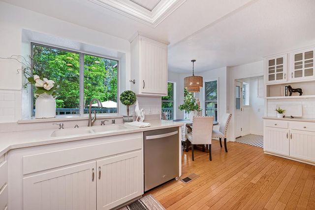 4110 Secret Ravine Way, Rocklin, CA 95677