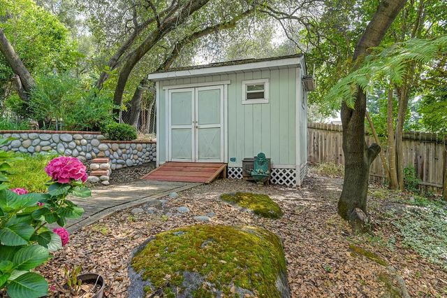 4110 Secret Ravine Way, Rocklin, CA 95677