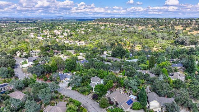 4110 Secret Ravine Way, Rocklin, CA 95677