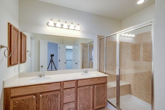 7220 Wyoming Springs DR 404, Round Rock, TX 78681