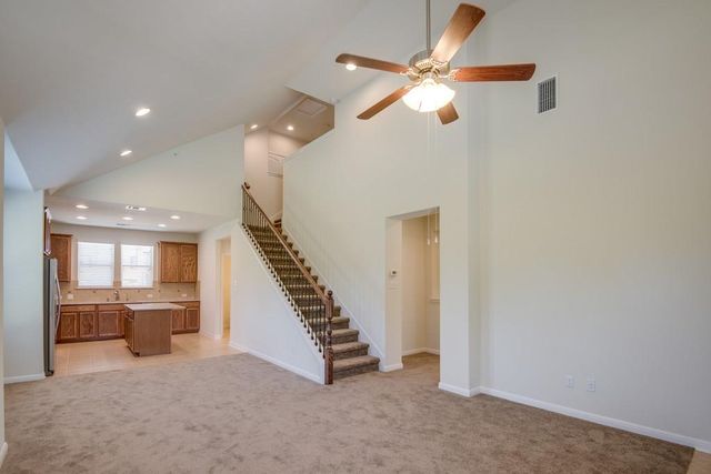 7220 Wyoming Springs DR 404, Round Rock, TX 78681