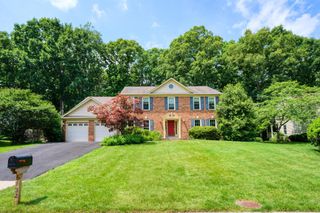 8722 FOXHALL TER, Fairfax Station, VA 22039