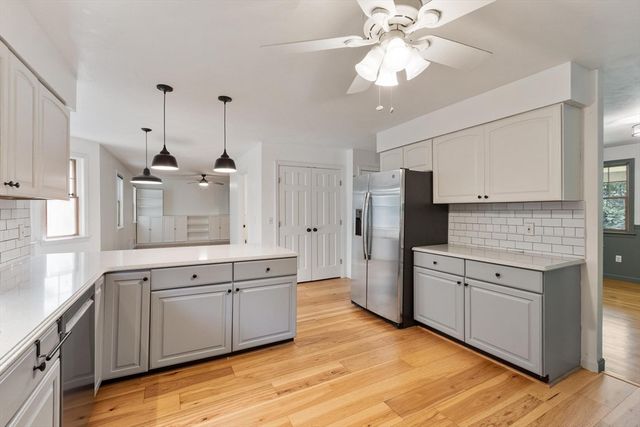116 Island Rd, Lunenburg, MA 01462