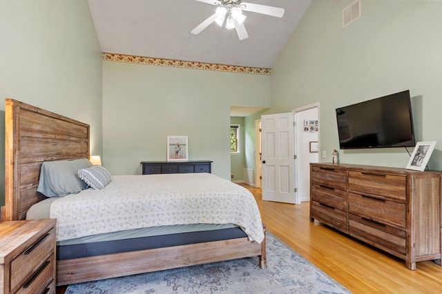 116 Island Rd, Lunenburg, MA 01462