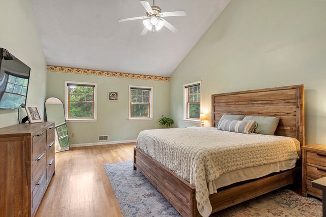 116 Island Rd, Lunenburg, MA 01462