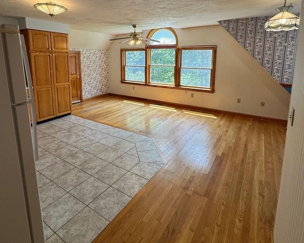 116 Island Rd, Lunenburg, MA 01462
