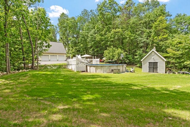 116 Island Rd, Lunenburg, MA 01462
