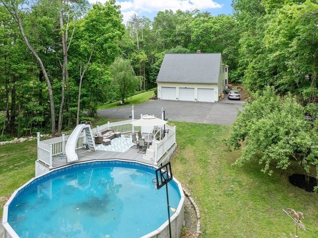 116 Island Rd, Lunenburg, MA 01462
