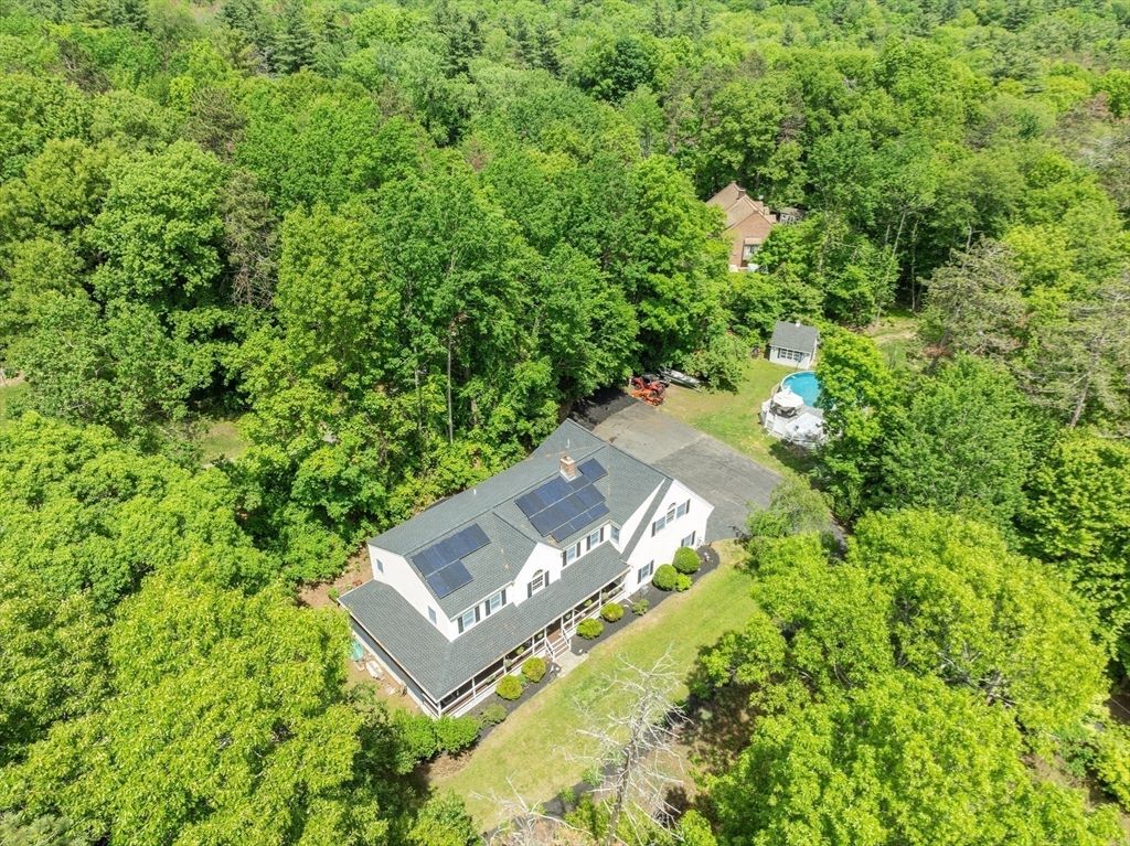 116 Island Rd, Lunenburg, MA 01462