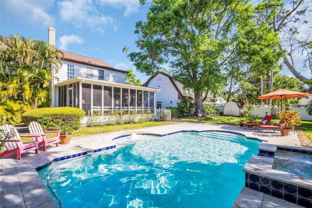 1226 SERPENTINE DRIVE S, St Petersburg, FL 33705