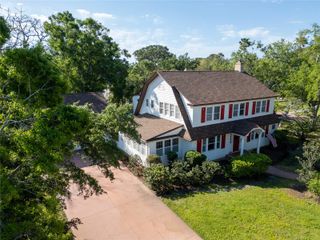 1226 SERPENTINE DRIVE S, St Petersburg, FL 33705