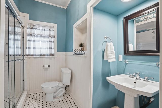 2212 Hurley Avenue, Fort Worth, TX 76110