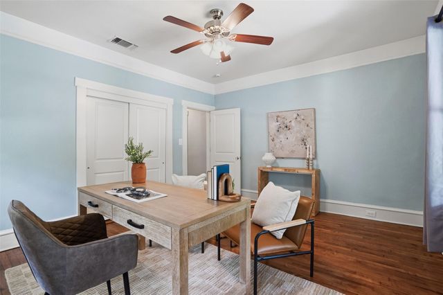 2212 Hurley Avenue, Fort Worth, TX 76110