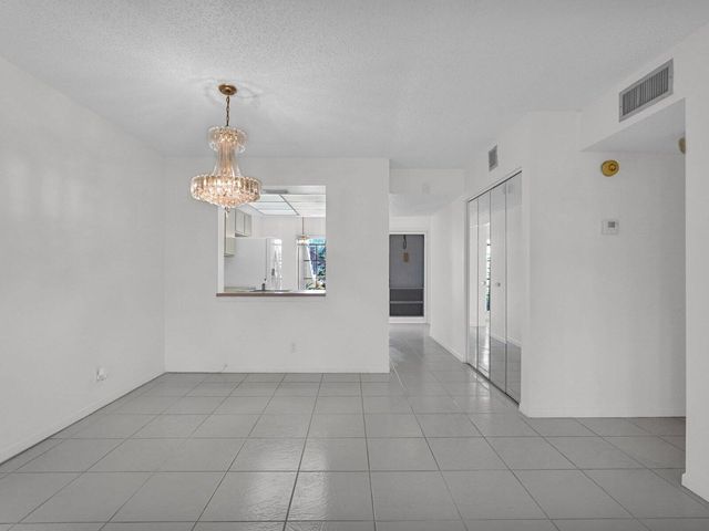 2011 SW 15th Street 151, Deerfield Beach, FL 33442