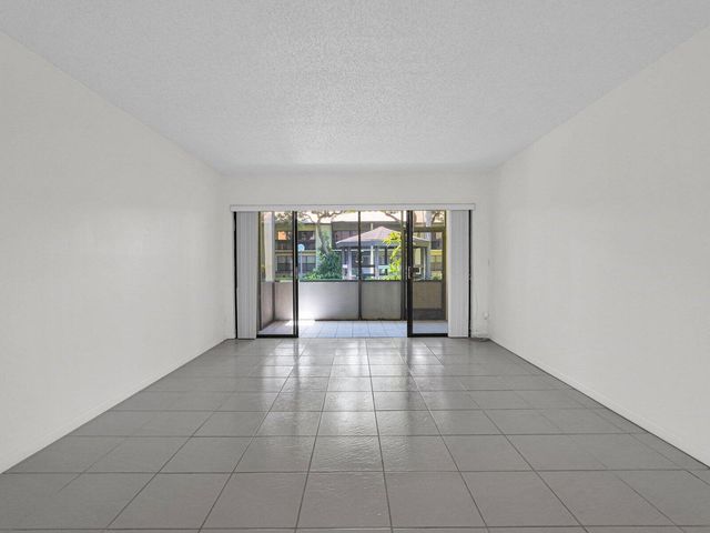 2011 SW 15th Street 151, Deerfield Beach, FL 33442