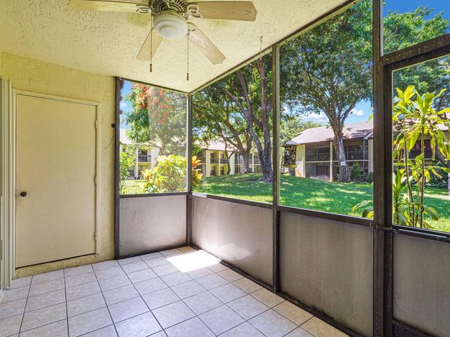 2011 SW 15th Street 151, Deerfield Beach, FL 33442