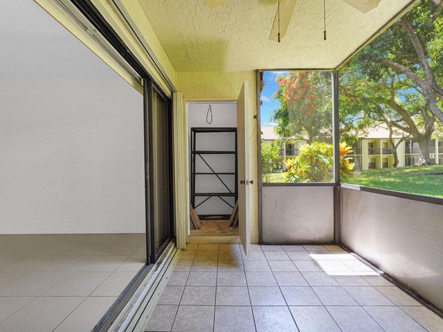 2011 SW 15th Street 151, Deerfield Beach, FL 33442