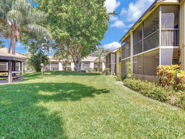 2011 SW 15th Street 151, Deerfield Beach, FL 33442