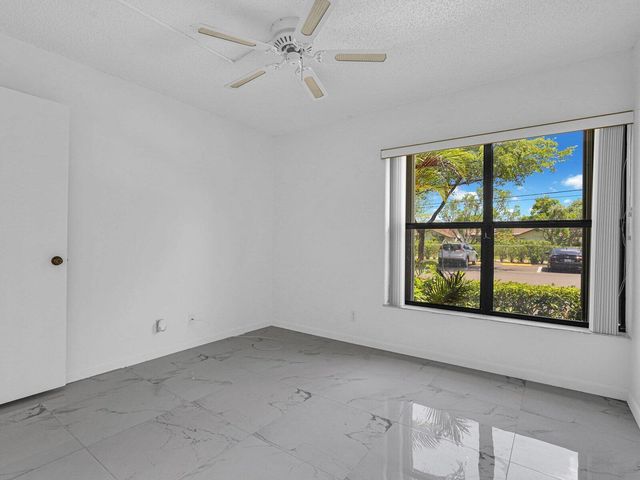 2011 SW 15th Street 151, Deerfield Beach, FL 33442