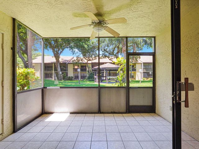 2011 SW 15th Street 151, Deerfield Beach, FL 33442