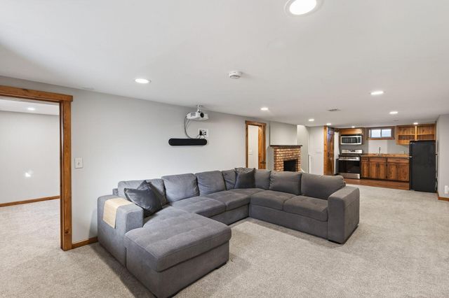 9834 Emerson Avenue S, Bloomington, MN 55431