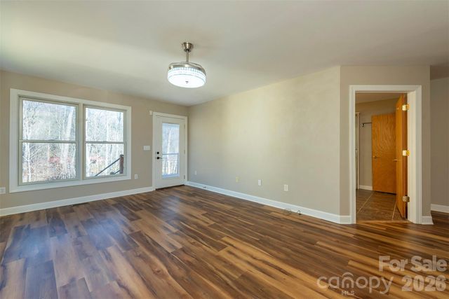 70 Midnight Lane, Waynesville, NC 28786