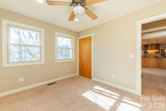 70 Midnight Lane, Waynesville, NC 28786