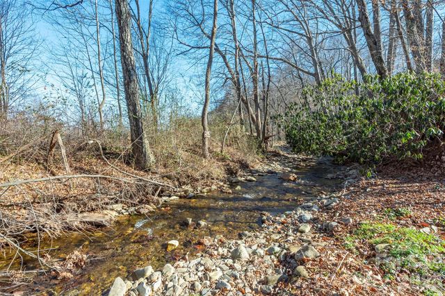 70 Midnight Lane, Waynesville, NC 28786