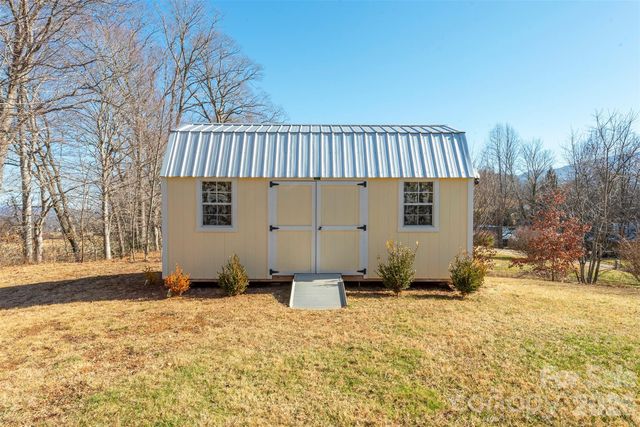 70 Midnight Lane, Waynesville, NC 28786