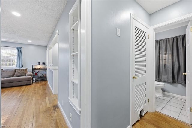 2004 Elmhurst LN, Portsmouth, VA 23701