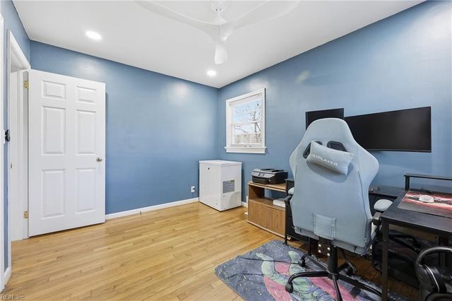 2004 Elmhurst LN, Portsmouth, VA 23701