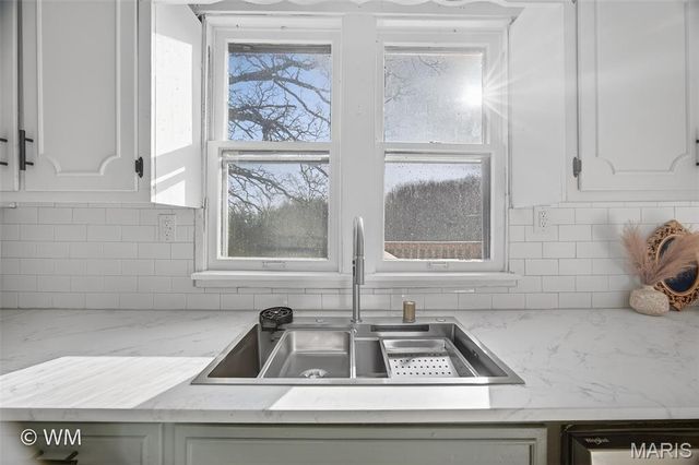 16245 Badger Road, Richland, MO 65556