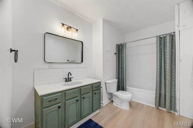 16245 Badger Road, Richland, MO 65556