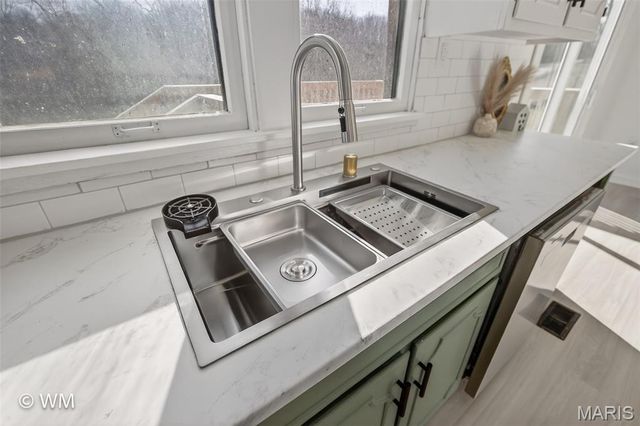 16245 Badger Road, Richland, MO 65556