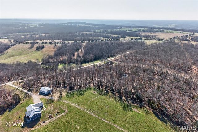 16245 Badger Road, Richland, MO 65556