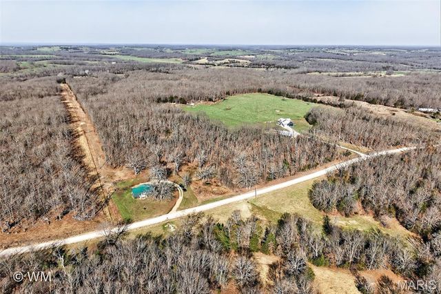 16245 Badger Road, Richland, MO 65556