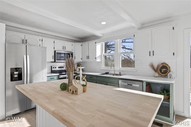 16245 Badger Road, Richland, MO 65556