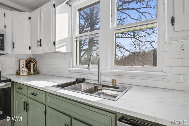 16245 Badger Road, Richland, MO 65556