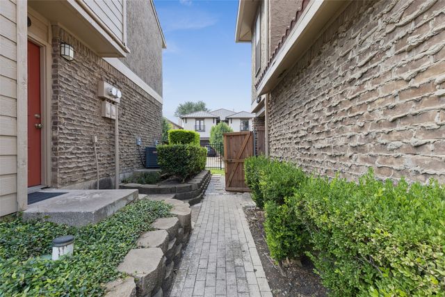 5200 Martel Avenue 36A, Dallas, TX 75206