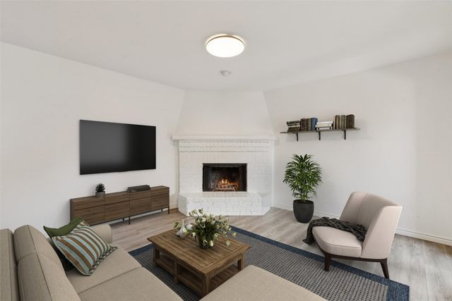 5200 Martel Avenue 36A, Dallas, TX 75206
