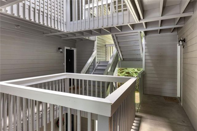 525 Warm Springs Circle, Roswell, GA 30075